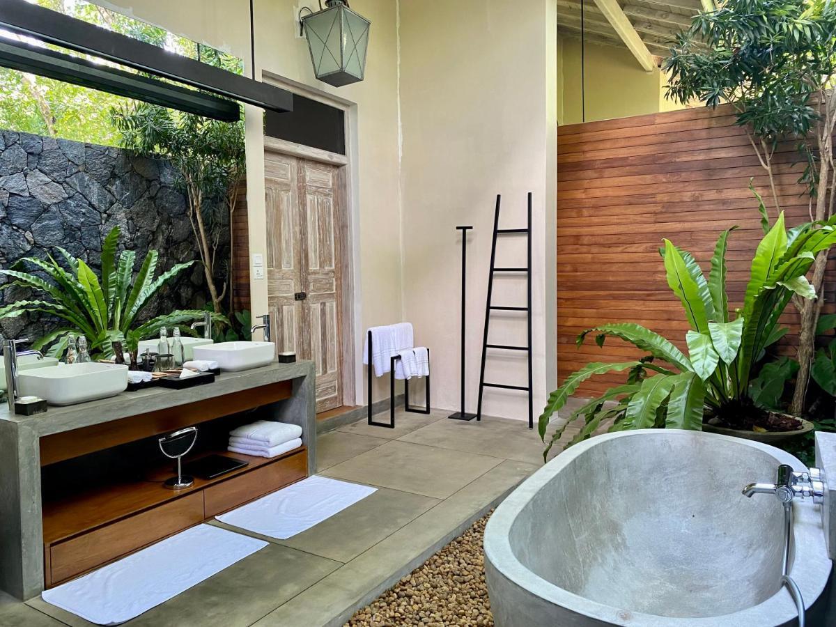 Haritha Villas & Spa ヒッカドゥワ エクステリア 写真